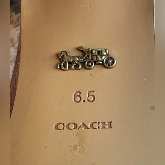 Preloved COACH Samantha Pump In Signature Canvas Women's Size 6.5 - Picture 5 of 12